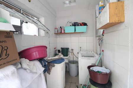 Casa à venda com 87m², 3 quartos e 1 vagaLavanderia