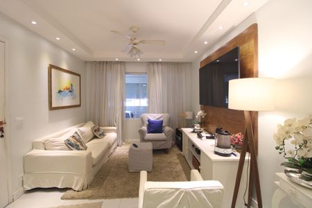Sala de casa à venda com 3 quartos, 87m² em Jardim das Imbuias, São Paulo