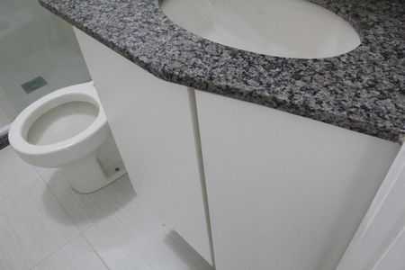Apartamento à venda com 72m², 2 quartos e 1 vagaBanheiro Social