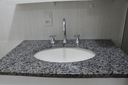 Apartamento à venda com 72m², 2 quartos e 1 vagaBanheiro da Suíte