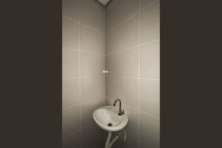 Apartamento para alugar com 36m², 2 quartos e sem vagaBanheiro 