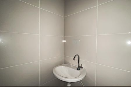Apartamento para alugar com 36m², 2 quartos e sem vagaBanheiro 