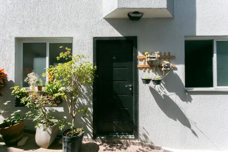 Casa de condomínio para alugar com 64m², 2 quartos e 1 vagaEntrada 