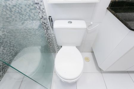 Casa de condomínio para alugar com 64m², 2 quartos e 1 vagaBanheiro da Suíte 1 