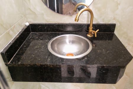 Casa de condomínio para alugar com 64m², 2 quartos e 1 vagaLavabo 