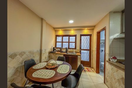 Casa de Condomínio à venda com 3 quartos, 180m² em Cosme Velho, Rio de Janeiro