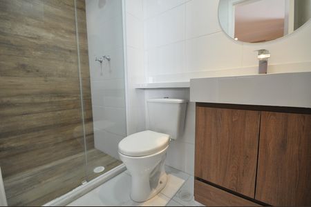 Banheiro de apartamento para alugar com 1 quarto, 42m² em Tucuruvi, São Paulo