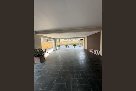 Apartamento à venda com 190m², 3 quartos e 3 vagas Apartamento à venda com 190m², 3 quartos e 3 vagasHall de Entrada