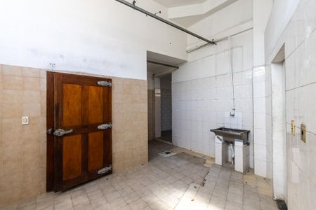 Casa para alugar com 200m², 1 quarto e 1 vaga