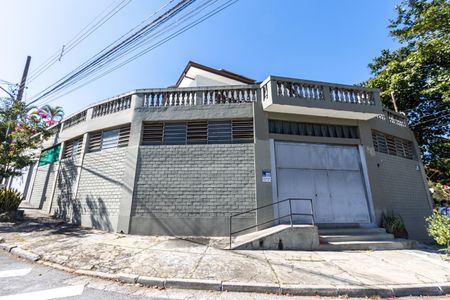 Casa para alugar com 200m², 1 quarto e 1 vaga