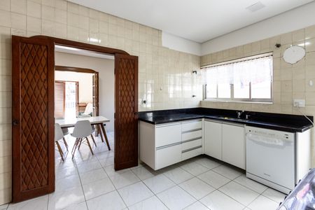 Casa para alugar com 200m², 1 quarto e 1 vaga