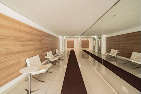 Apartamento à venda com 84m², 3 quartos e 2 vagasHall social