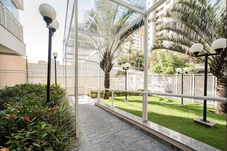 Apartamento à venda com 84m², 3 quartos e 2 vagasHall de entrada - Rampa de acesso