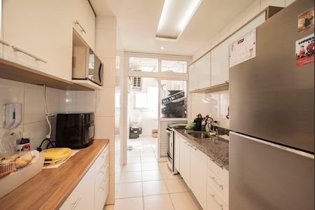 Apartamento à venda com 84m², 3 quartos e 2 vagasCozinha