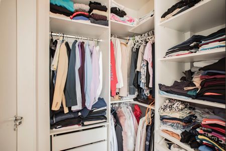 Apartamento à venda com 84m², 3 quartos e 2 vagasSuíte - Closet