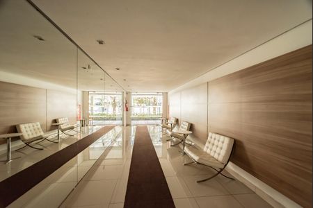 Apartamento à venda com 84m², 3 quartos e 2 vagasHall social