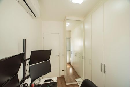 Apartamento à venda com 84m², 3 quartos e 2 vagasQuarto 1