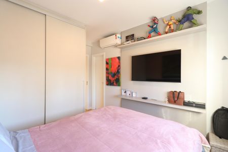 Apartamento à venda com 164m², 3 quartos e 3 vagasSuíte 2