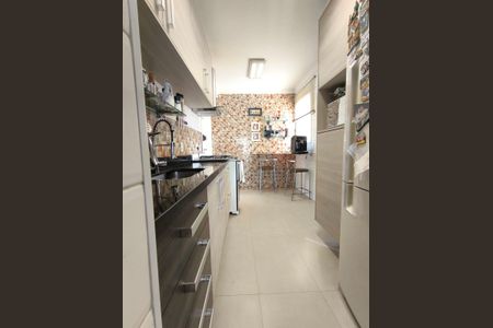 Apartamento à venda com 86m², 3 quartos e 2 vagas Apartamento à venda com 86m², 3 quartos e 2 vagasCozinha