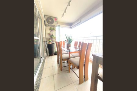Apartamento à venda com 86m², 3 quartos e 2 vagas Apartamento à venda com 86m², 3 quartos e 2 vagasVaranda