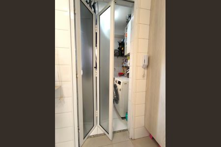 Apartamento à venda com 86m², 3 quartos e 2 vagas Apartamento à venda com 86m², 3 quartos e 2 vagasÁrea de serviço