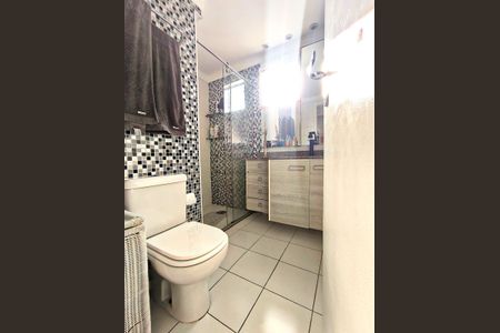 Apartamento à venda com 86m², 3 quartos e 2 vagas Apartamento à venda com 86m², 3 quartos e 2 vagasBanheiro