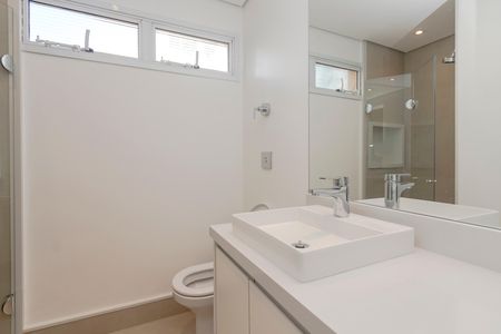Apartamento à venda com 108m², 2 quartos e 1 vaga Apartamento à venda com 108m², 2 quartos e 1 vagaBanheiro