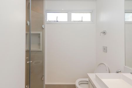 Apartamento à venda com 108m², 2 quartos e 1 vaga Apartamento à venda com 108m², 2 quartos e 1 vagaBanheiro