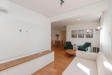 Apartamento à venda com 108m², 2 quartos e 1 vaga Apartamento à venda com 108m², 2 quartos e 1 vagaSala