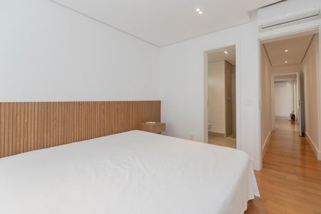 Apartamento à venda com 108m², 2 quartos e 1 vaga Apartamento à venda com 108m², 2 quartos e 1 vagaSuíte