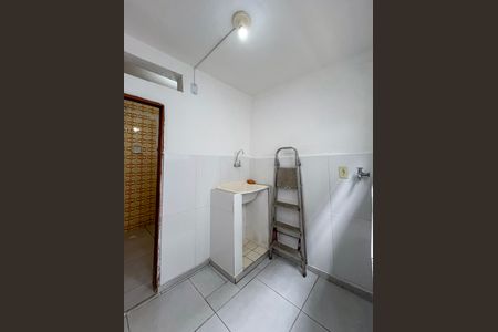 Casa para alugar com 30m², 1 quarto e sem vagaÁrea de Serviço