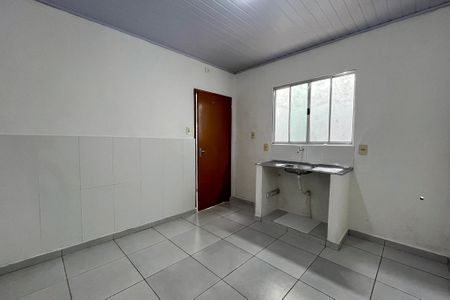 Cozinha de casa para alugar com 1 quarto, 30m² em Vila Vera, São Paulo