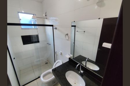 Banheiro de casa para alugar com 2 quartos, 200m² em Jardim Patricia, Uberlândia