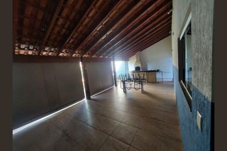 Casa para alugar com 200m², 2 quartos e 5 vagasChurrasqueira