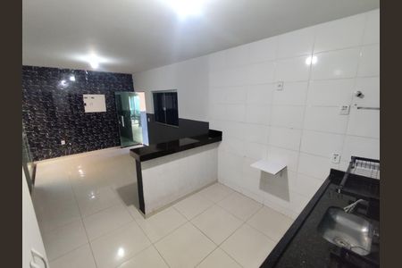 Cozinha de casa para alugar com 2 quartos, 200m² em Jardim Patricia, Uberlândia
