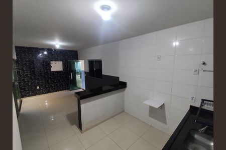 Cozinha de casa para alugar com 2 quartos, 200m² em Jardim Patricia, Uberlândia