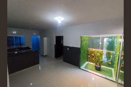 Sala de casa para alugar com 2 quartos, 200m² em Jardim Patricia, Uberlândia