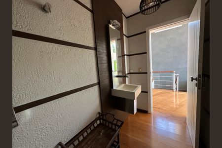Casa de condomínio para alugar com 600m², 5 quartos e 6 vagasLavabo