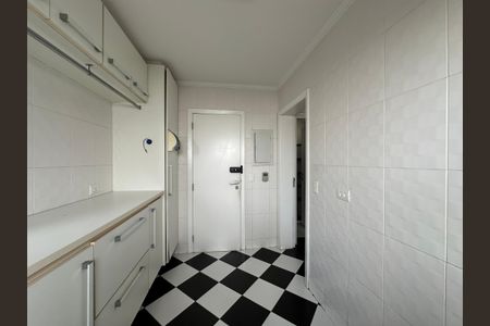 Casa de condomínio para alugar com 600m², 5 quartos e 6 vagasÁrea de Serviço