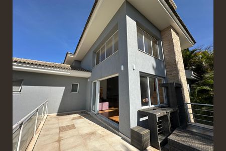 Casa de condomínio para alugar com 600m², 5 quartos e 6 vagasVaranda da Sala