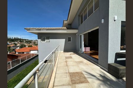 Casa de condomínio para alugar com 600m², 5 quartos e 6 vagasVaranda da Sala