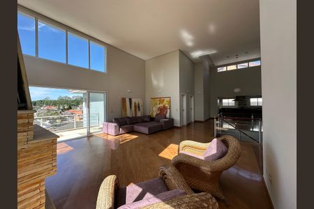 Casa de condomínio para alugar com 600m², 5 quartos e 6 vagasSala