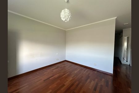 Casa de condomínio para alugar com 600m², 5 quartos e 6 vagasSuíte 4