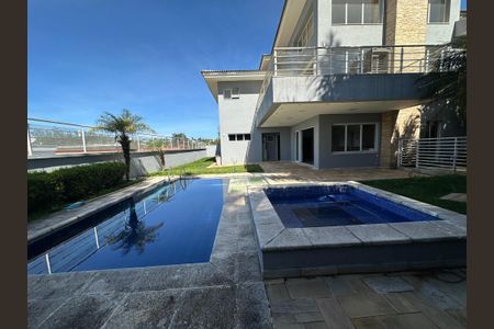 Casa de condomínio para alugar com 600m², 5 quartos e 6 vagasPiscina