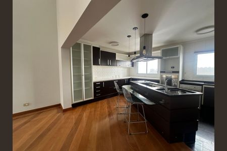 Casa de condomínio para alugar com 600m², 5 quartos e 6 vagasCozinha