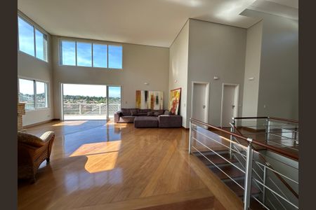 Casa de condomínio para alugar com 600m², 5 quartos e 6 vagasSala