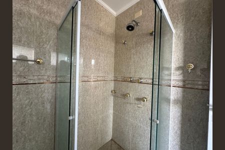 Casa de condomínio para alugar com 600m², 5 quartos e 6 vagasBanheiro Social