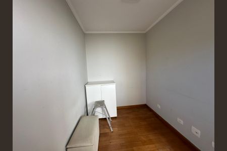 Casa de condomínio para alugar com 600m², 5 quartos e 6 vagasQuarto de Serviço