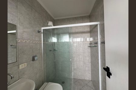 Casa de condomínio para alugar com 600m², 5 quartos e 6 vagasBanheiro de serviço