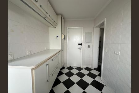 Casa de condomínio para alugar com 600m², 5 quartos e 6 vagasÁrea de Serviço